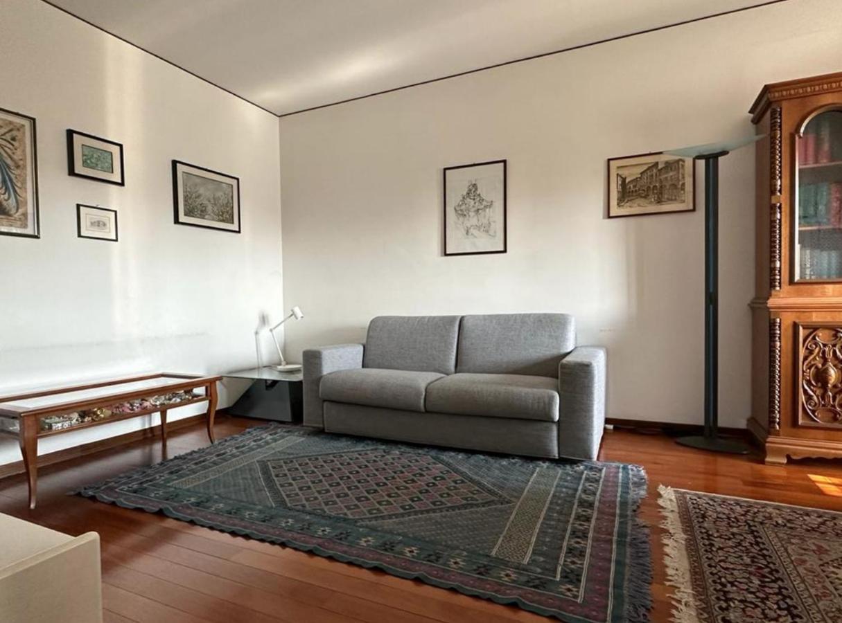 Blue Rosa Flat Lägenhet Padua Exteriör bild